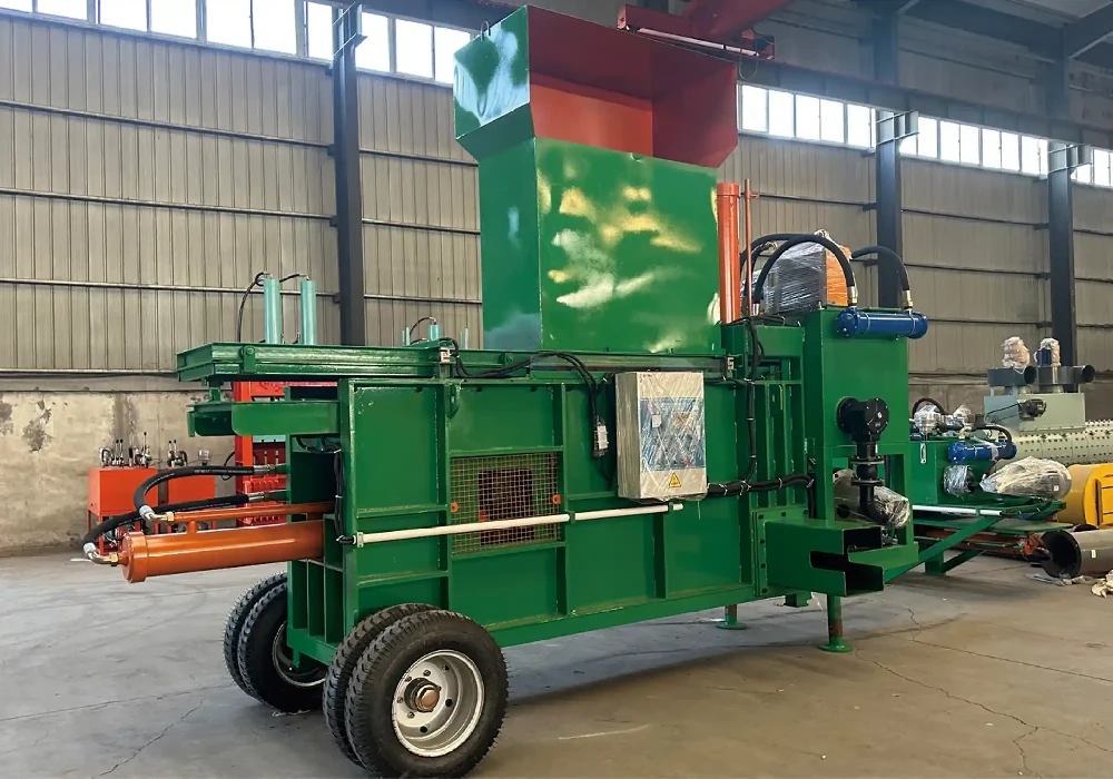 Straw baler