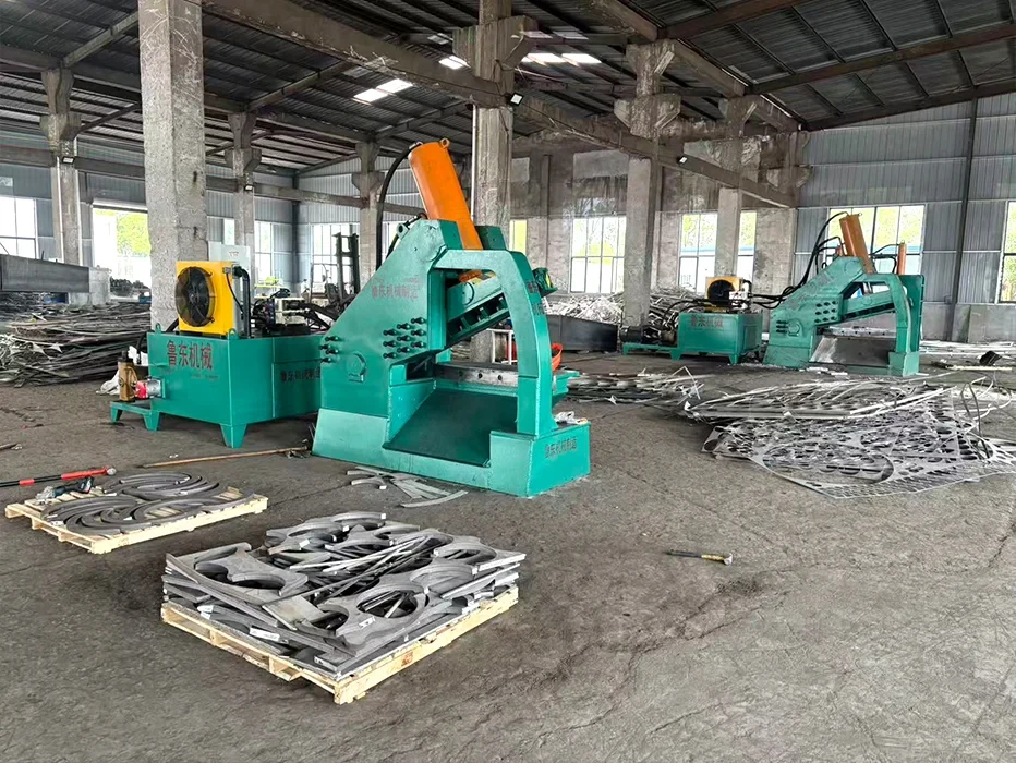 Alligator Shear On‑site Scrap Metal Shearing in Customer Workshop