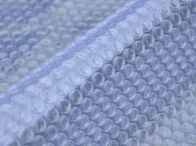 Single-layer bubble film